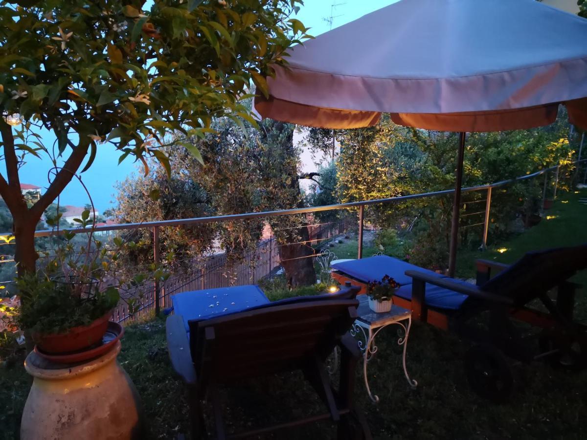 Florinda Lemon'S Suite Cervo Eksteriør bilde
